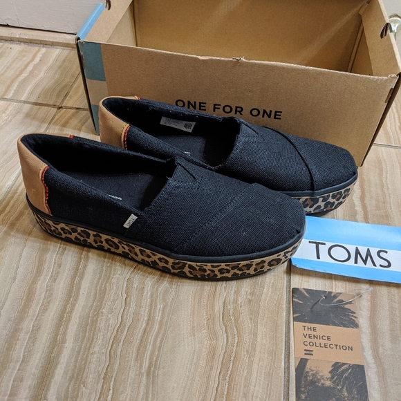 toms boardwalk platform
